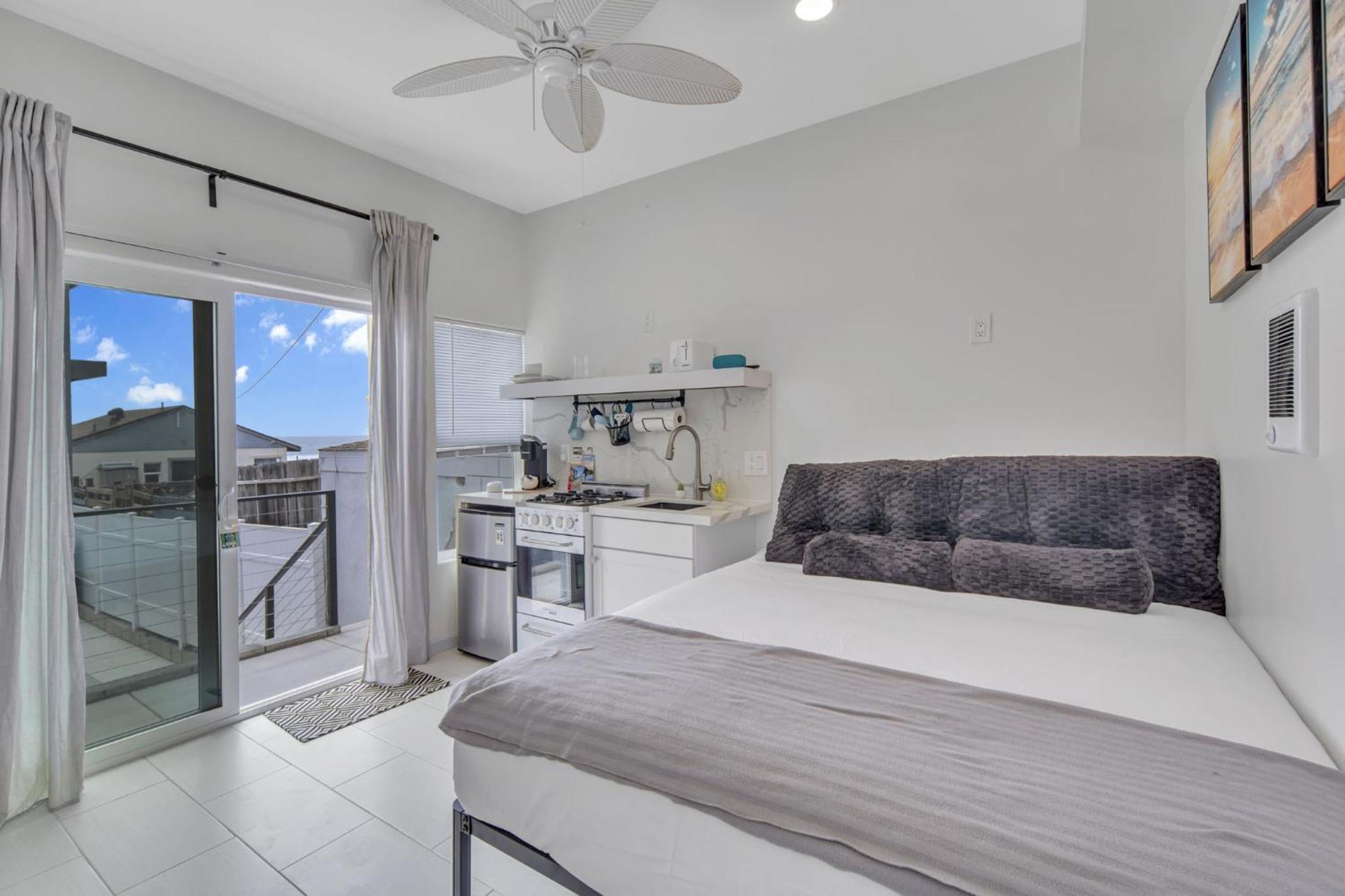 The Shining Sea C Apartment Oceanside Exterior photo